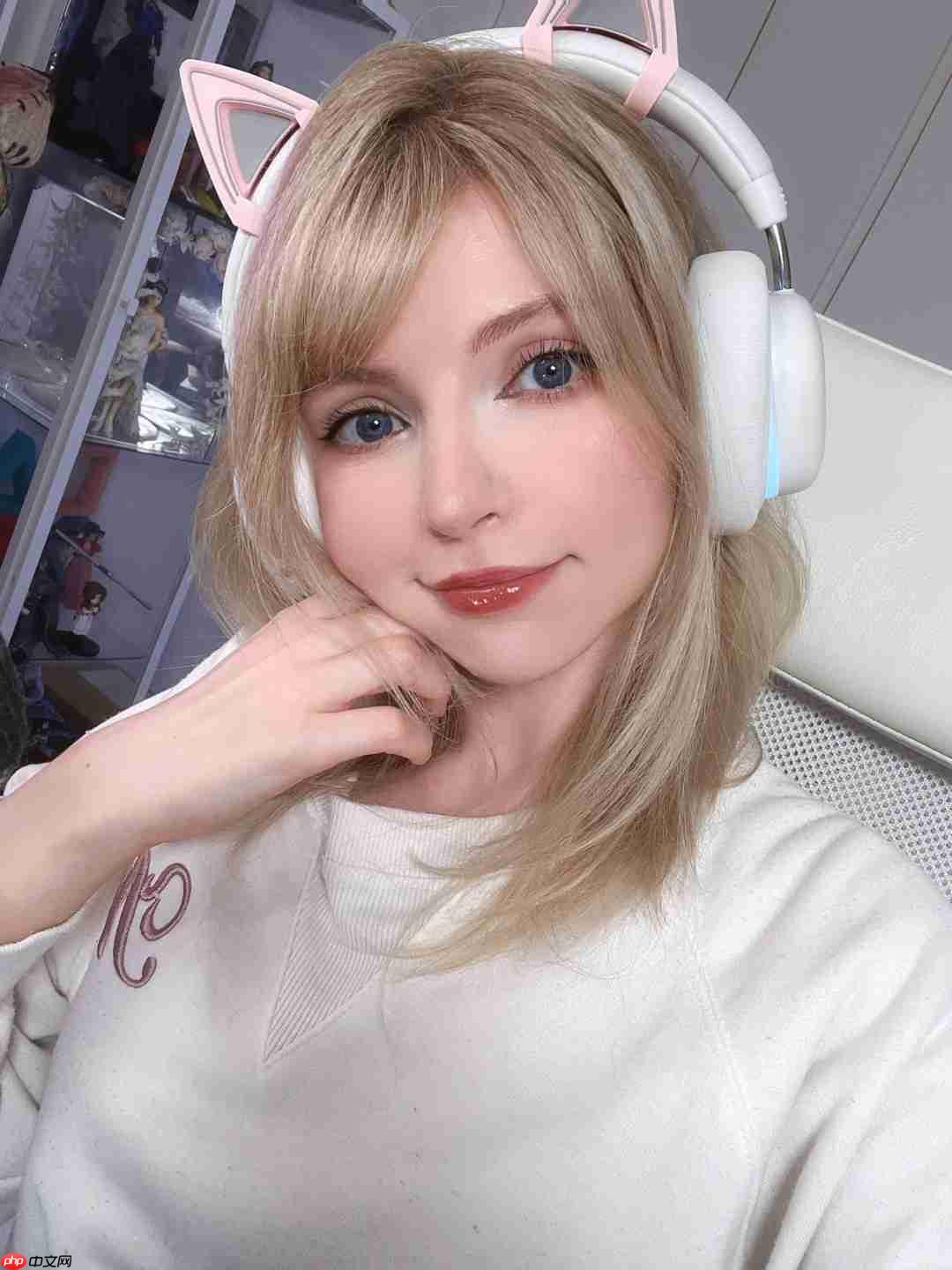 日本性感Coser演绎《合金装备3:重制版》EVA