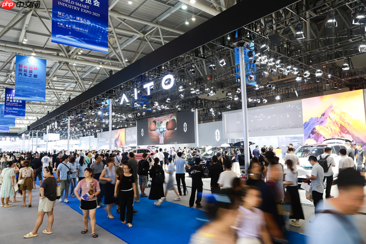 赛力斯亮相2025智博会 全方位展示智能化实践成果