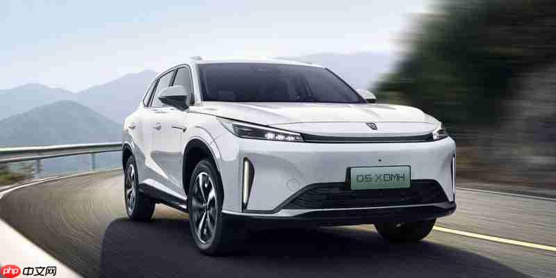 10万左右SUV选什么?荣威D5XDMH:续航空间智能拉满