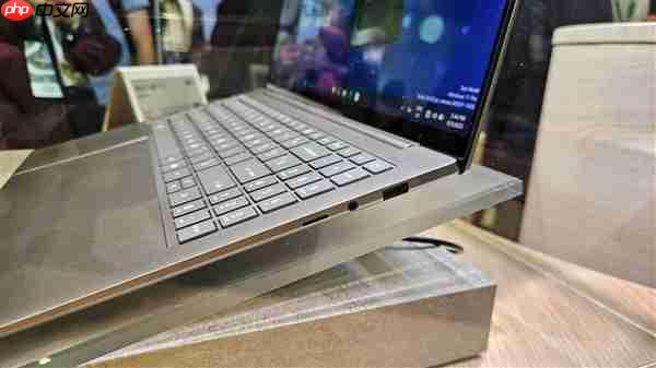 宏碁官宣Swift 16 AI：全球首款Intel Panther Lake笔记本