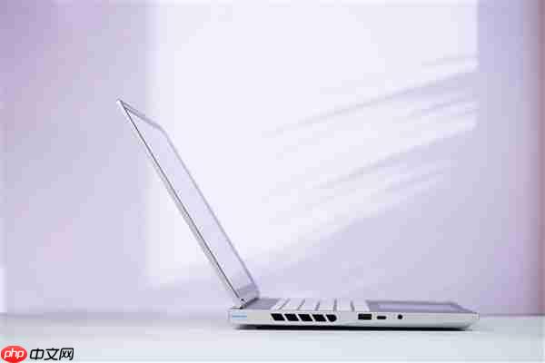 锐龙9 9850HX仅7999元!七彩虹MEOW橘宝R16 Ultra游戏本图赏