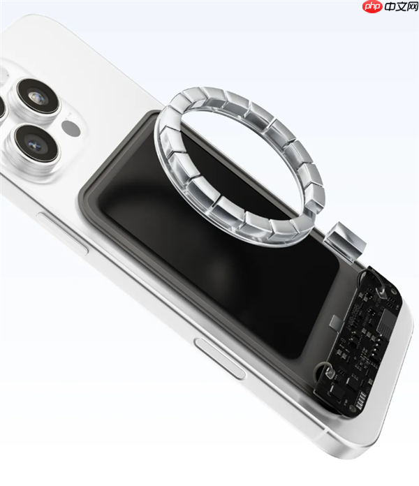 闪极199元磁吸充电宝发布:仅0.85cm超博 带壳也能吸