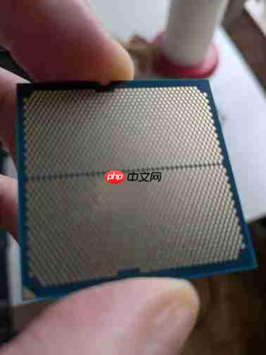 原因未知:两颗锐龙9 9950X运行GMP测试接连被烧!没有超频超压