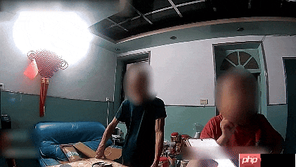 假冒“抖音客服”称每月扣800元 老人险被骗走100万养老金