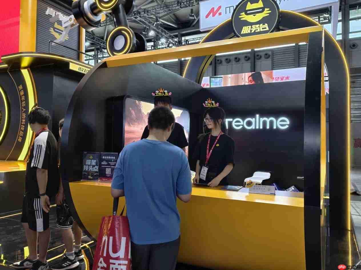2025 ChinaJoy现场直击！真我登陆骁龙主题馆：GT7 Pro系列旗舰亮相