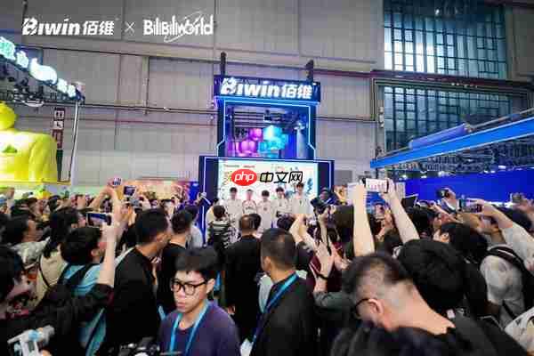 焕然一新 搏至无憾！佰维存储携手TES战队登陆Bilibili World 2025！