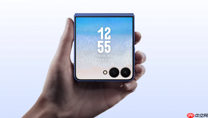 掌心方寸间的AI旗舰三星GalaxyZ Flip7震撼发布