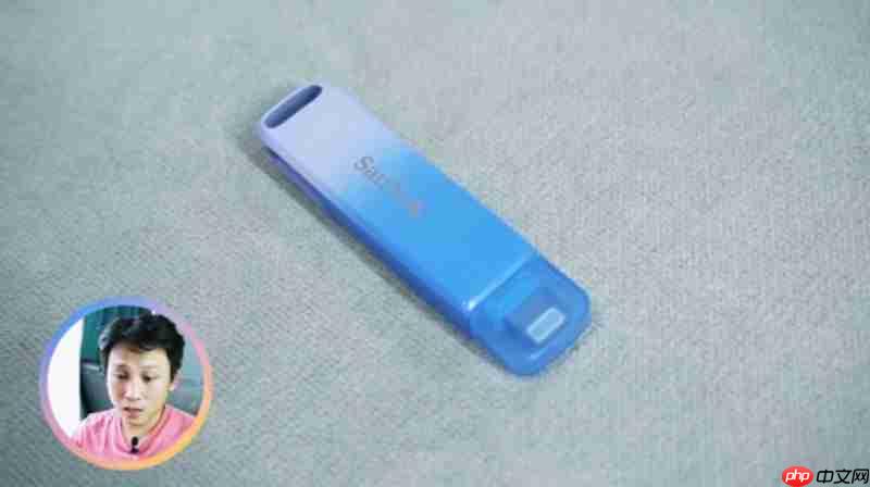 从碎片灵感到专业成稿：闪迪创作者系列赋能“双栖”插画师实现创作自由