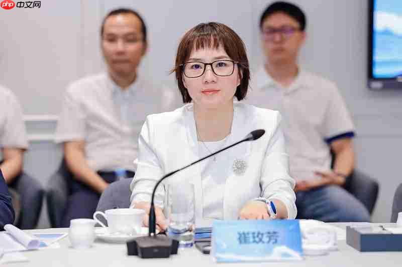 电子科技大学鲲鹏昇腾科教创新孵化中心揭牌,打造中国算力生态“成电范式”