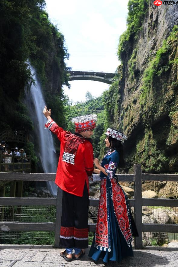 恩施大峡谷×美团丨国际文旅周:彰显“北纬30°”地质IP国际范