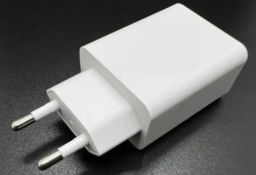 充电接口是什么材质