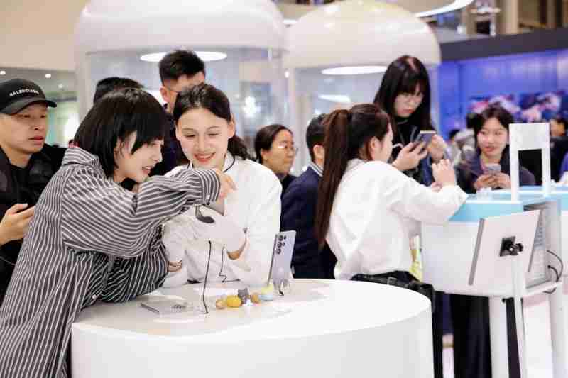 三星多款热门产品亮相AWE 2025 用AI技术打造未来智能生活