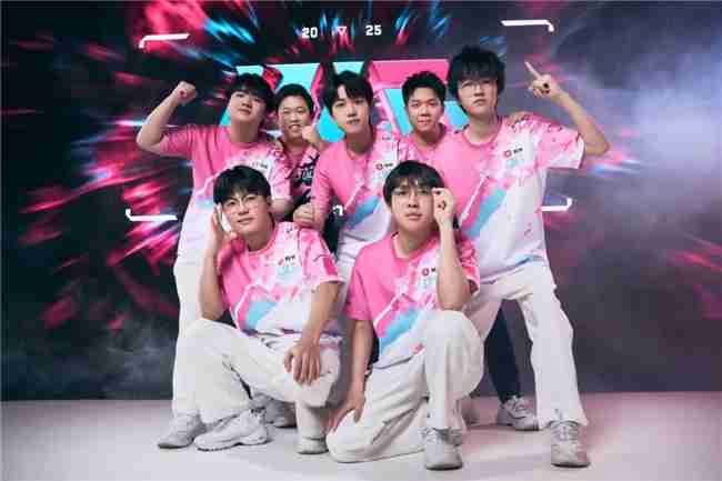 揭幕战告捷!AGON官方合作伙伴BLG开启无畏新征程