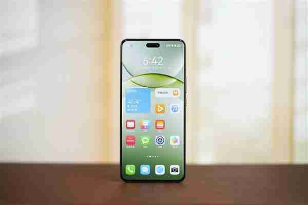 支持北斗卫星图片消息!华为nova 13 Pro图赏