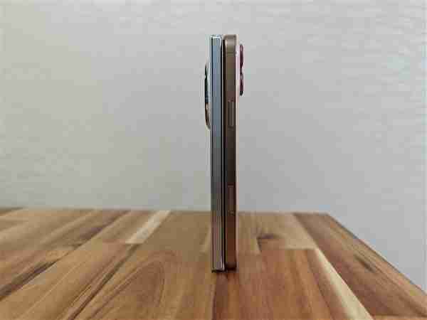 折叠屏第一次做到9mm以内！OPPO Find N5厚度史无前例