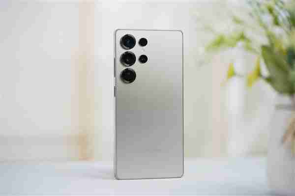 新一代万元机皇!三星Galaxy S25 Ultra图赏