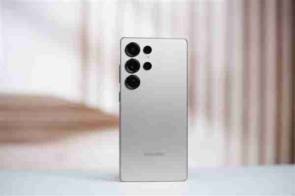 新一代万元机皇!三星Galaxy S25 Ultra图赏