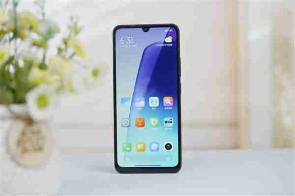 499元超低价神机!Redmi 14C图赏