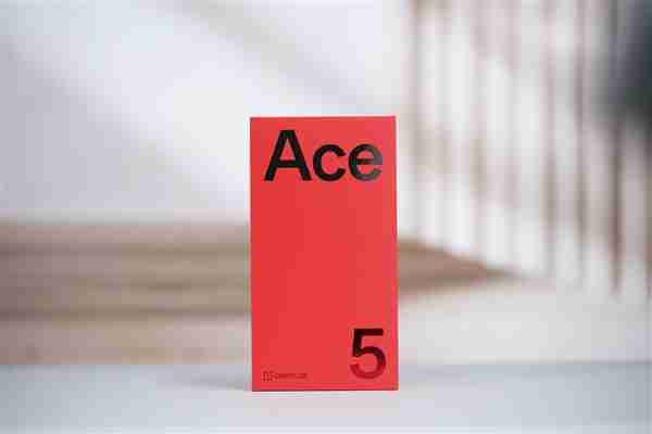 行业顶级1.5K直屏!一加Ace 5图赏