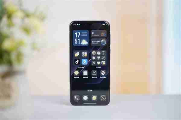 100倍变焦超远摄之王！荣耀Magic7 RSR保时捷设计图赏