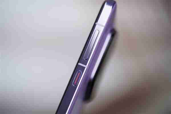 100倍变焦超远摄之王！荣耀Magic7 RSR保时捷设计图赏