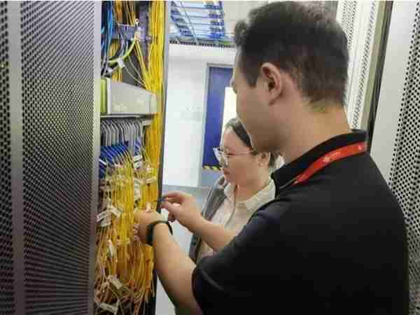 华为打造千兆全覆盖标杆:现网“0”改动平滑升级千兆