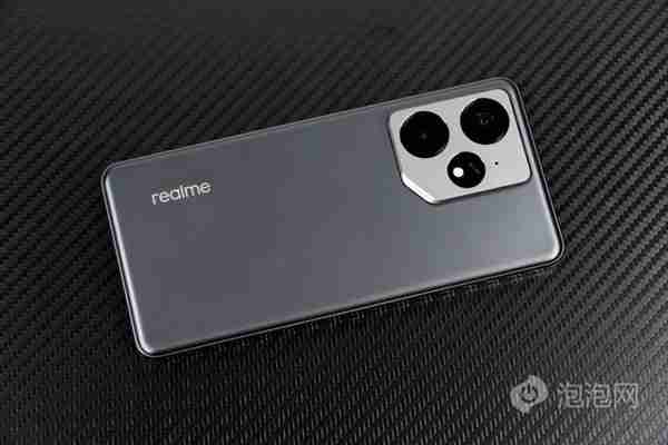 真我Neo7上手:7000mAh大电池 续航耐用到离谱