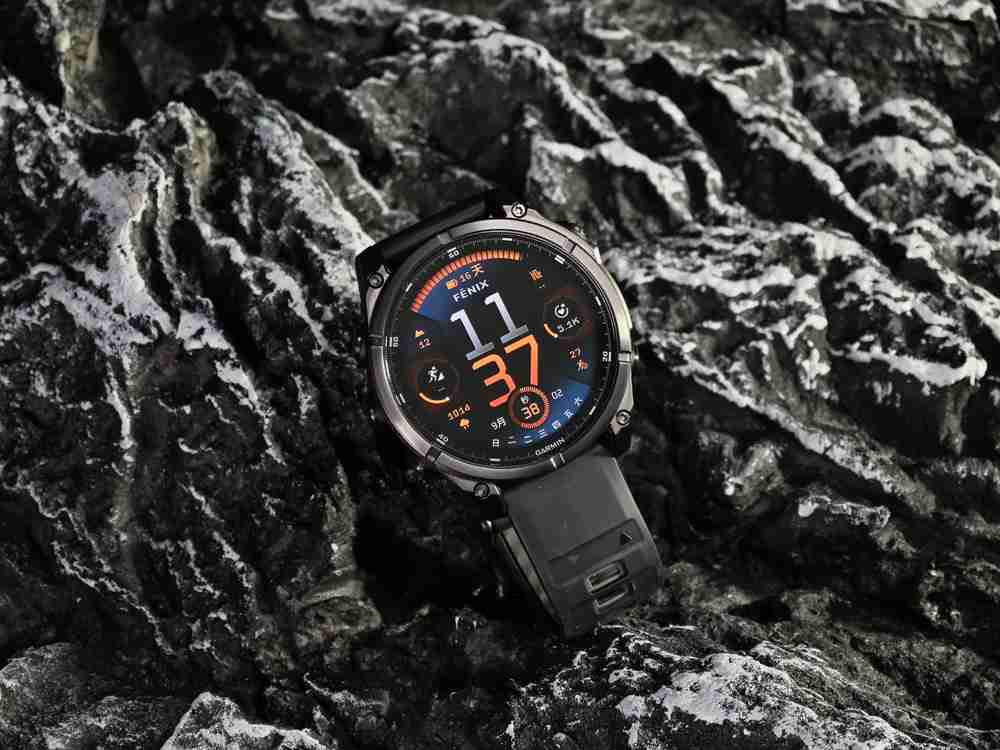 佳明Fenix 8 图赏：智能科技与户外运动的完美结合