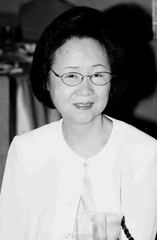 【突发】台媒快讯:知名作家琼瑶轻生,终年86岁!