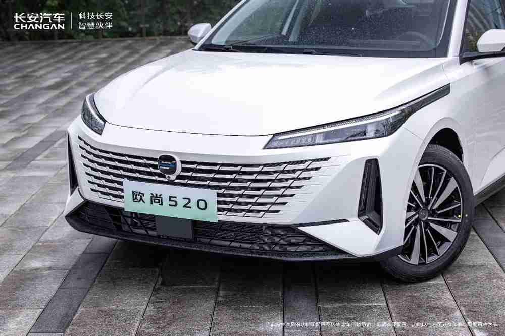 长安与宁德时代合作进阶,欧尚520首车亮相