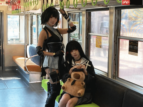 《鸣潮》×京阪电车联动开启!人气黑长直JK少女降临