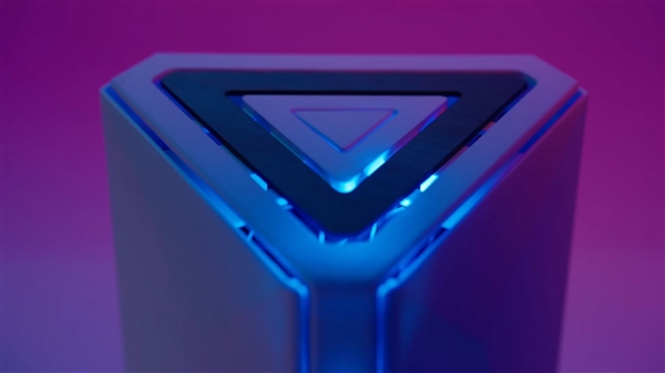 真大神!中国女玩家打造三合一游戏主机:PS5、Xbox Series S、Switch 2首次合体