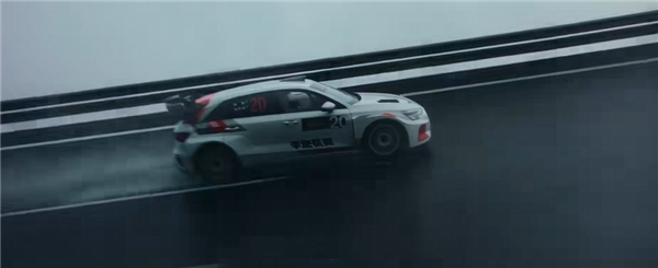 韩寒电影《飞驰人生3》首支预告发布：巴音布鲁克之王挑战最难洲际比赛