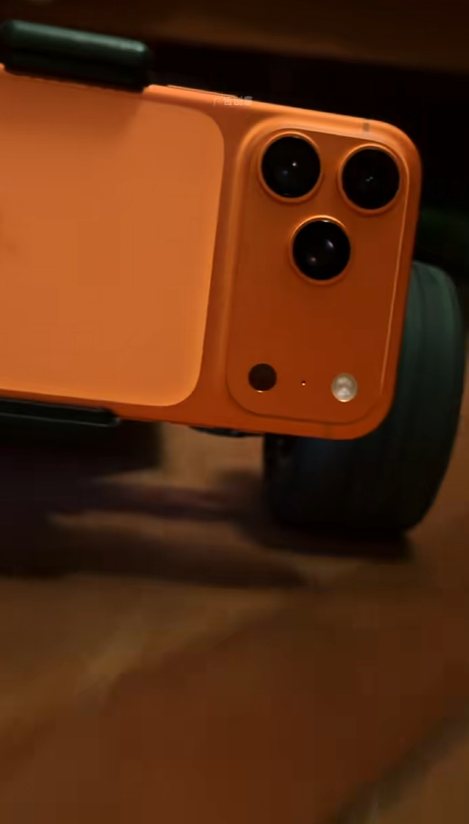 iPhone 17 Pro拍摄！苹果宣布2026新春大片《碰见你》1月30日上线