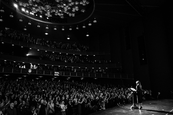亚马逊斥巨资讨好第一家庭