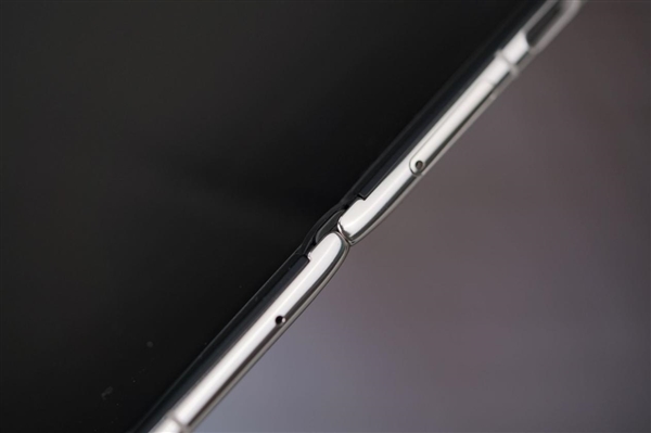 双折叠巅峰之作！华为Mate X7典藏版图赏