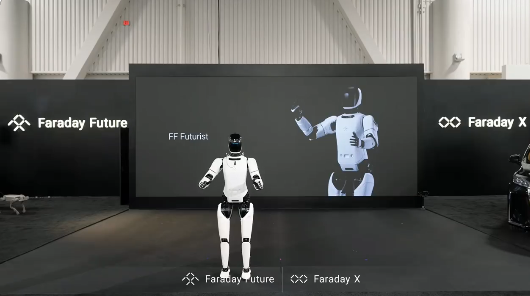 贾跃亭发布FF三大系列机器人 网友脑洞：贾总是时候进军商业航天了